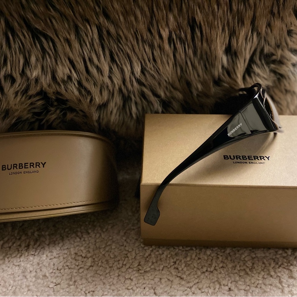 Burberry sunglasses